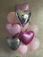 Фонтан из шаров С Днём Святого Валентина в Севастополе